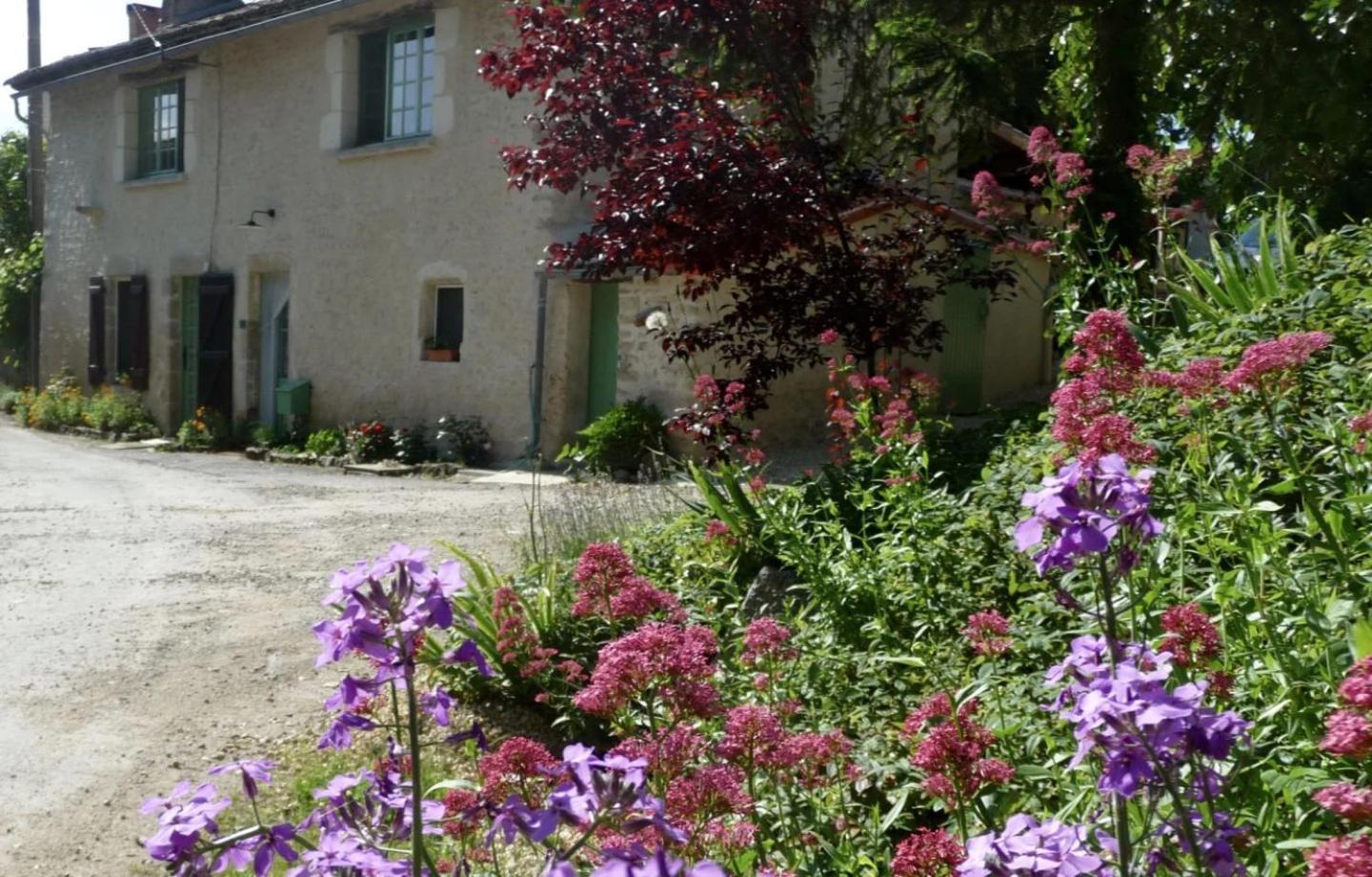 Bois Mort Farm Villa Gourgé Exterior foto